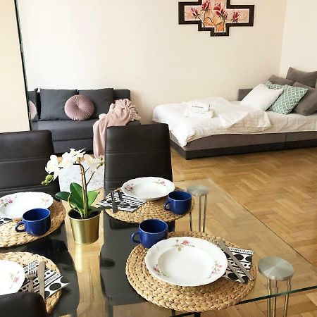 Sienna 93 - Cozy Studio By Homeprime Varşovia Exterior foto